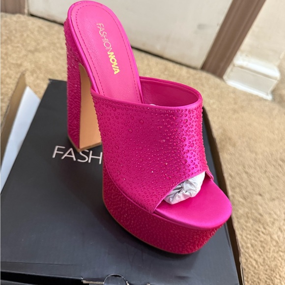 Fashion Nova Fuchsia Rhinestone Heels - Picture 3 of 6
